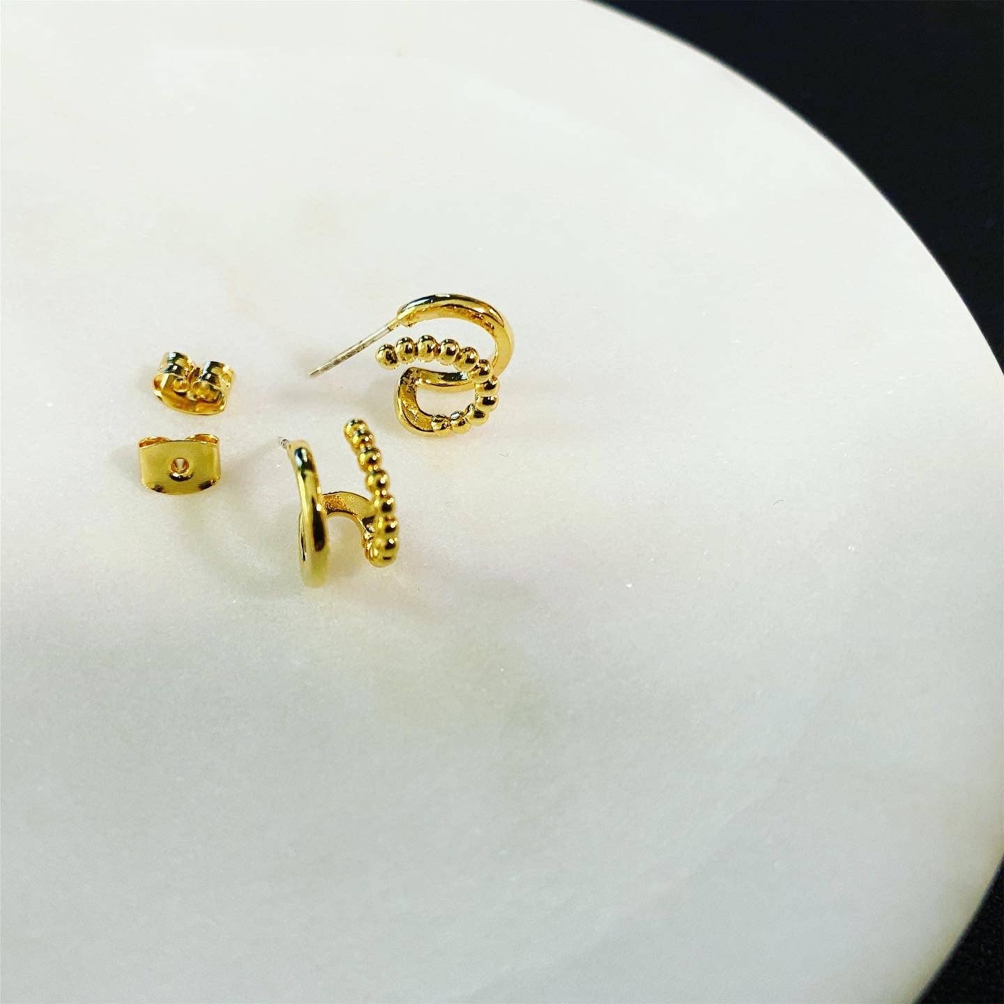 Double Cuff Huggies: Dotty: Gold